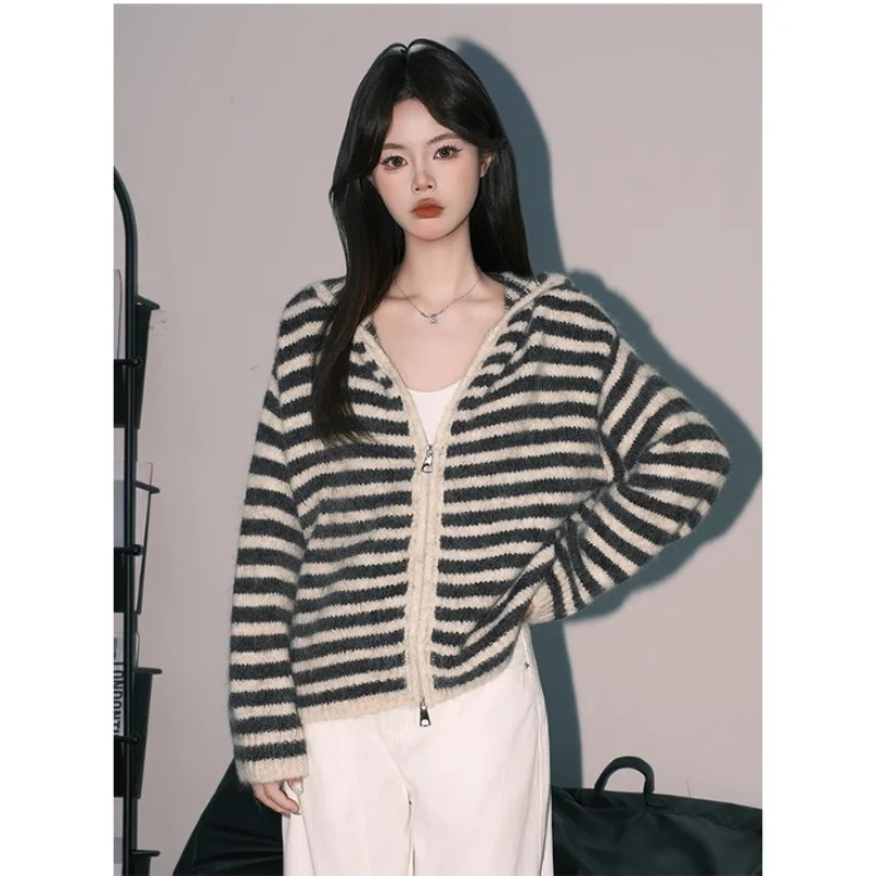 

Cardigans Informal Sweaters Womens Autumn Open-Knit Rolled Hippie Colorful Kntthing V-Neck Knit Fancy Foldover Edge Tubular Boat