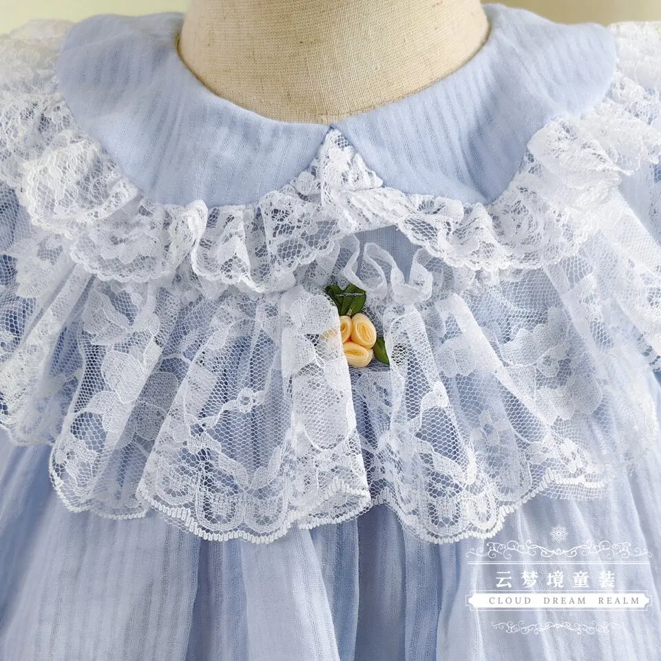 Sommerliches Hellblaues Babykleid mit Feiner Blumenstickerei, Spitze, Peter-Pan-Kragen und Mehrlagigem Rock - Kleinkind Prinzessinnen-Lolita-Kleid – Detail 7