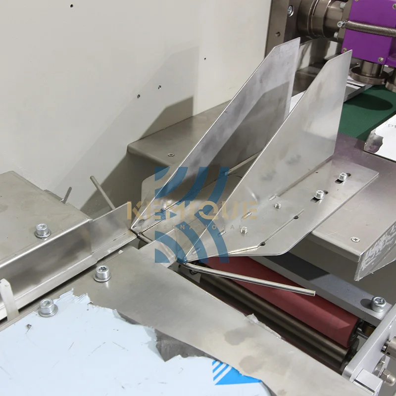 High Speed Multifunction Pillow Packing Machine Horizontal Package Machine