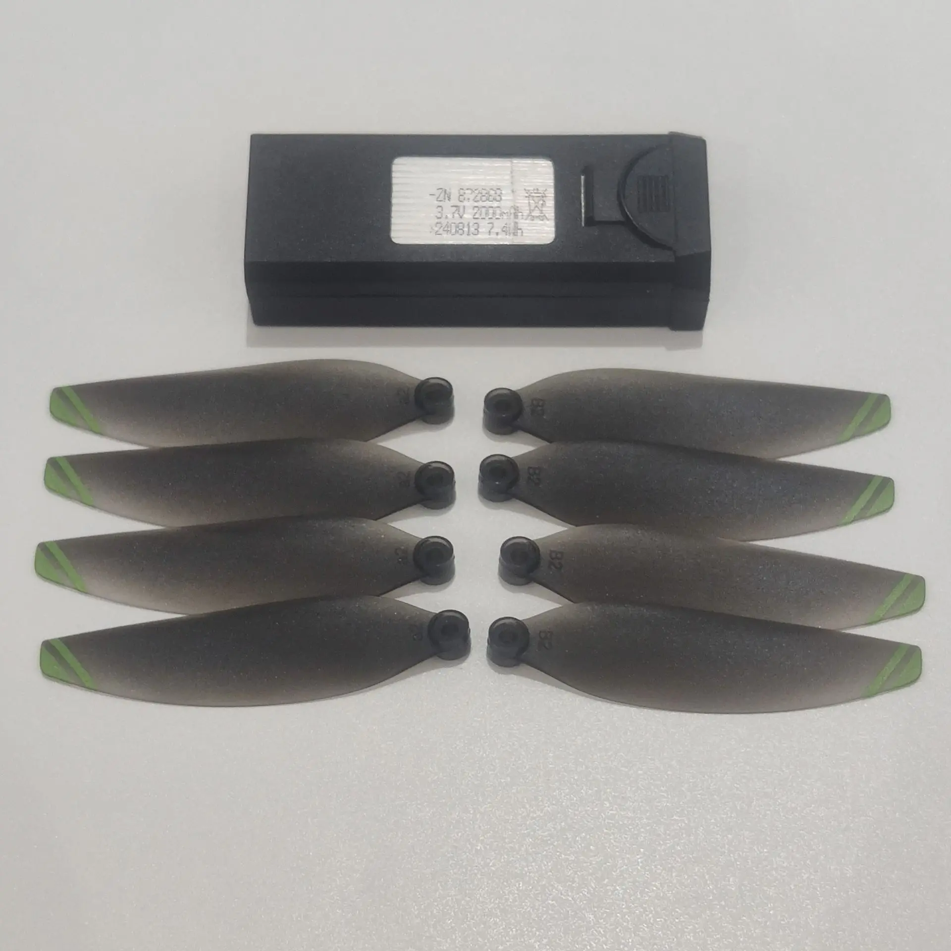 LSRC XT505 MAX GPS Drone LS-XT505 Brushless RC Quadcopter Spare Parts CW CCW Propeller Blade 8PCS + 3.7V 2000mAh Battery