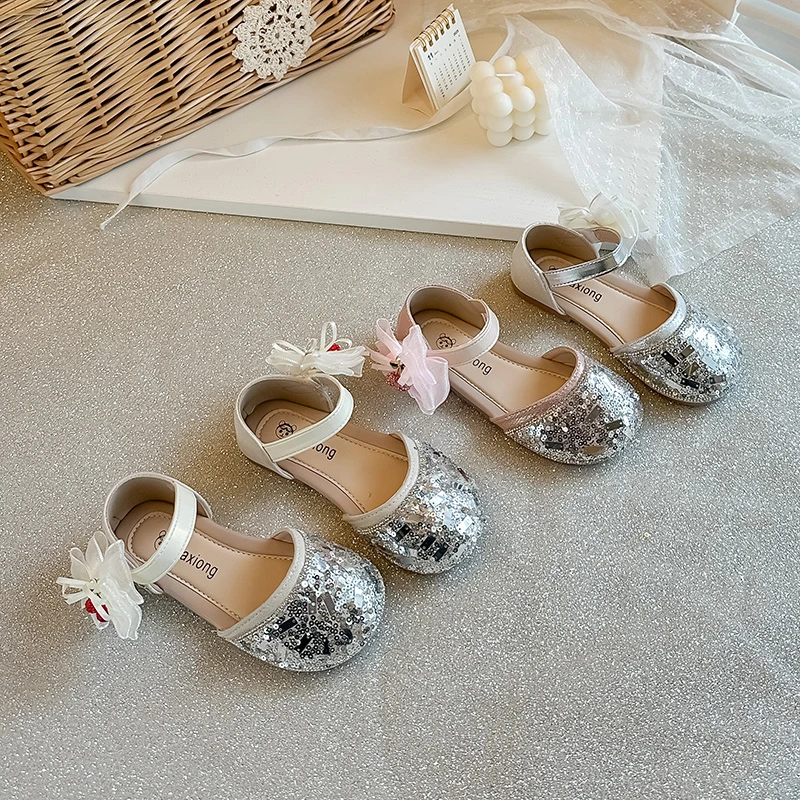Girls Princess Shoes Shiny Sequins Sweet Bows Kids Sandals Side Bows Korean Style 2026 Summer New Children Dance Shoes for Party