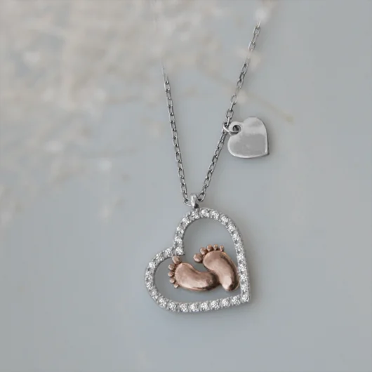 Zircon Heart Baby Footprint Custom Name Necklace Personalized 18K Gold Plated Stainless Steel Pendant Holiday Gift For Mother