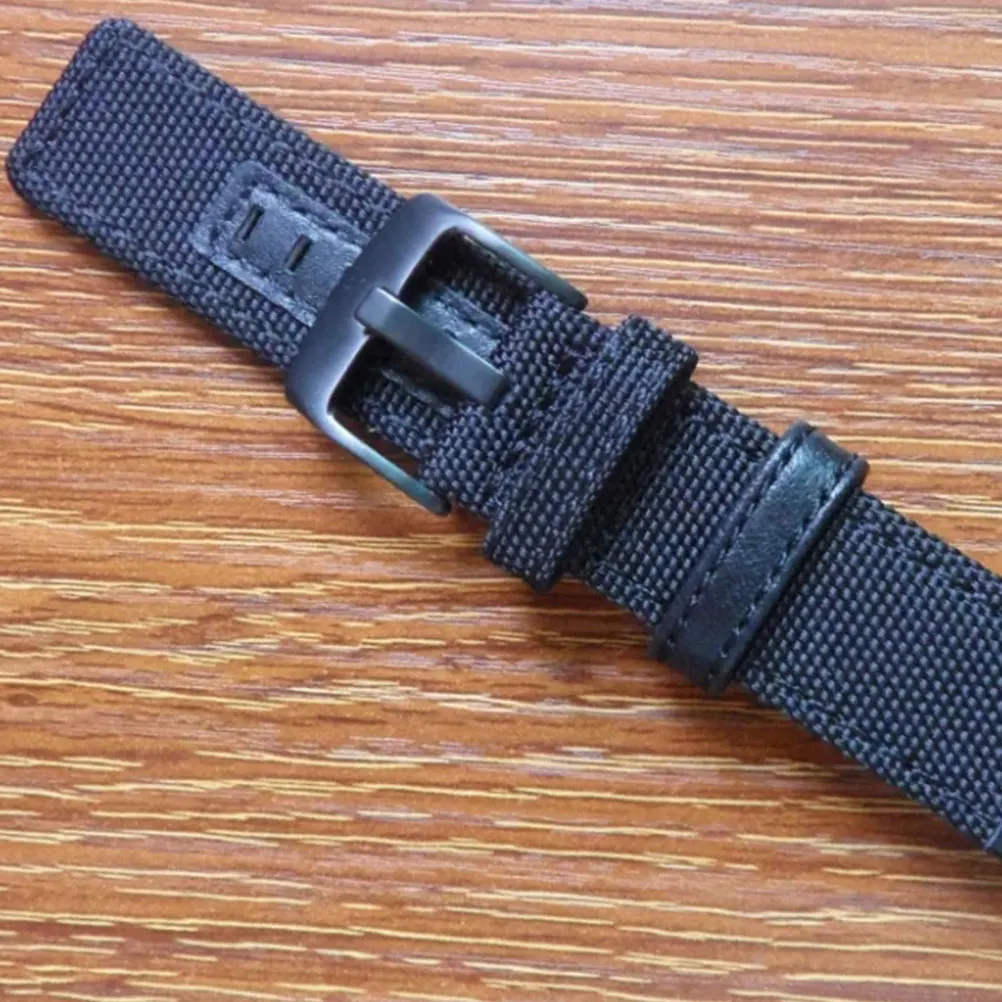 

1pc Watch Replacing Strap Canvas Watch Band Unisex Watchstrap Alternative Wrist Strap for Women Men (Black 22mm) Random Watch Bu