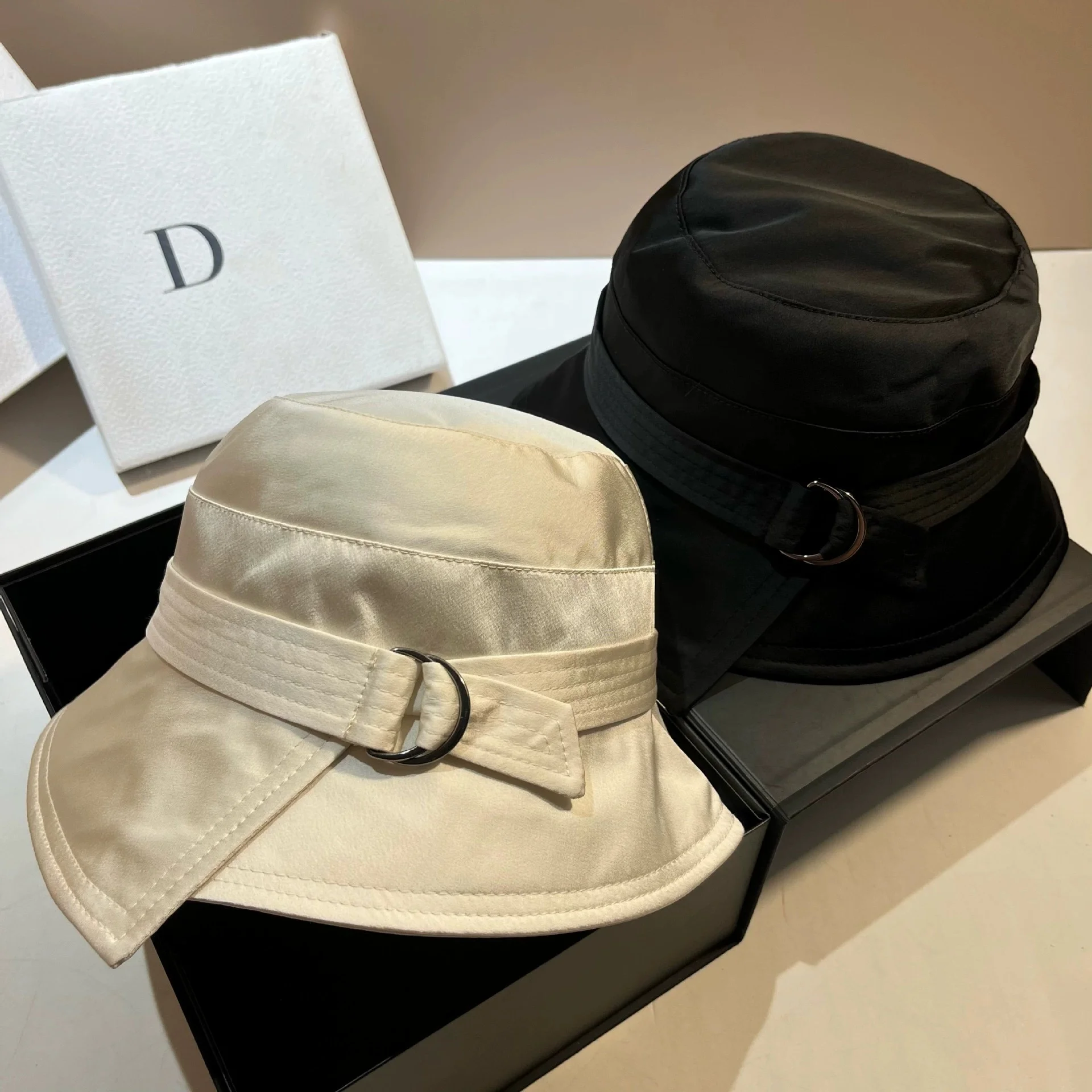 

Spring/Summer Belts, Fisherman's Hats, Stylish and Casual, Youthful Bucket Hats, Versatile and Unique Hats