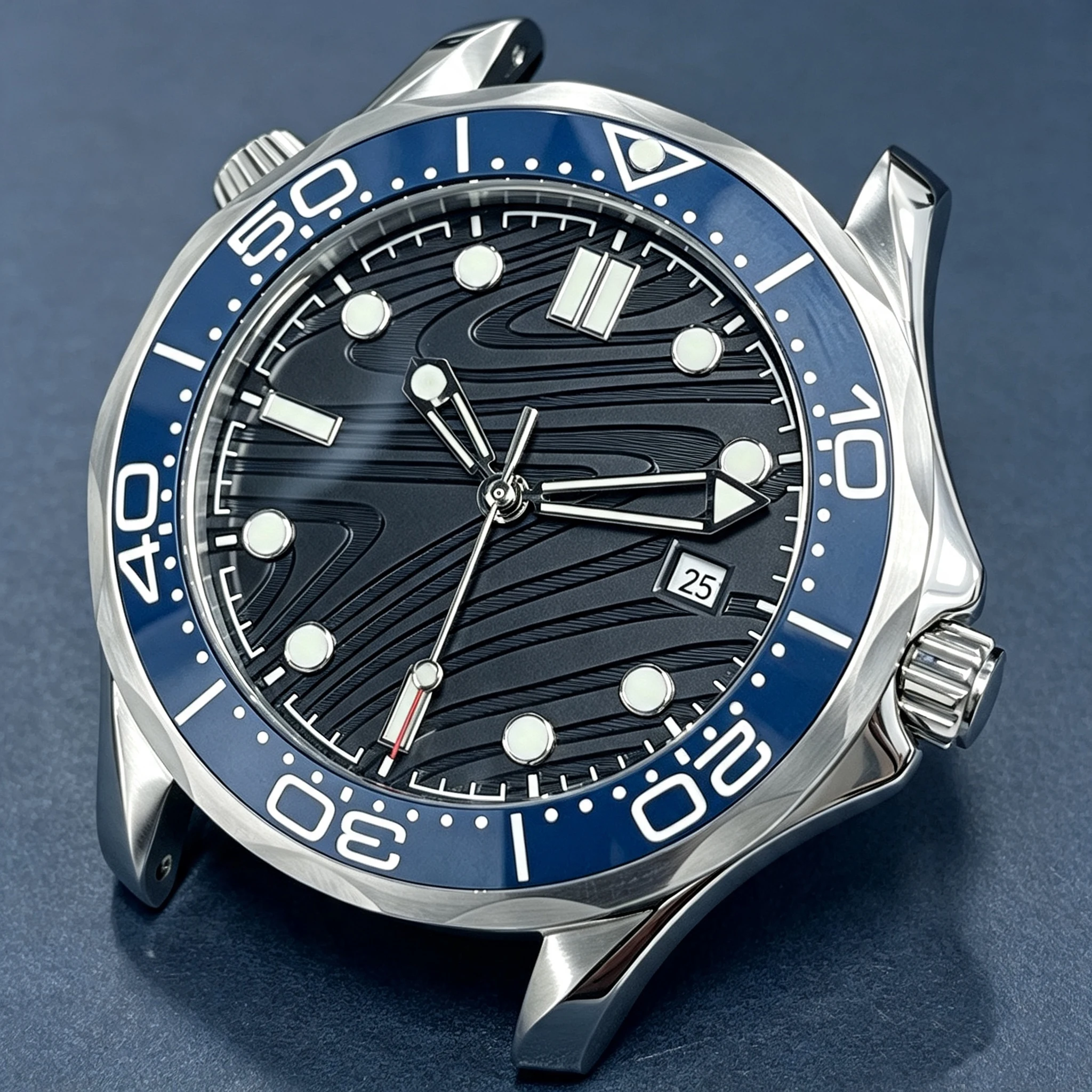 41.5mm Water-Resistant Automatic Mechanical Watch, Luminous Dial Hands, Calendar Function, Paired With 8215，1612 Movement