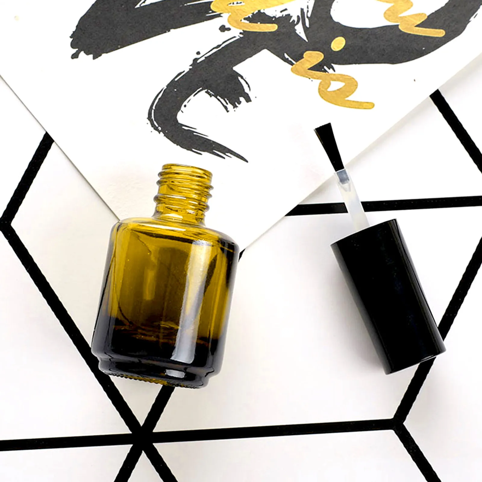 

Набор из 15 стеклянных флаконов по 15 мл для лака для ногтей, многоразовые, для хранения сыворотки, масла для кутикулы, премиум-качество, цилиндрические