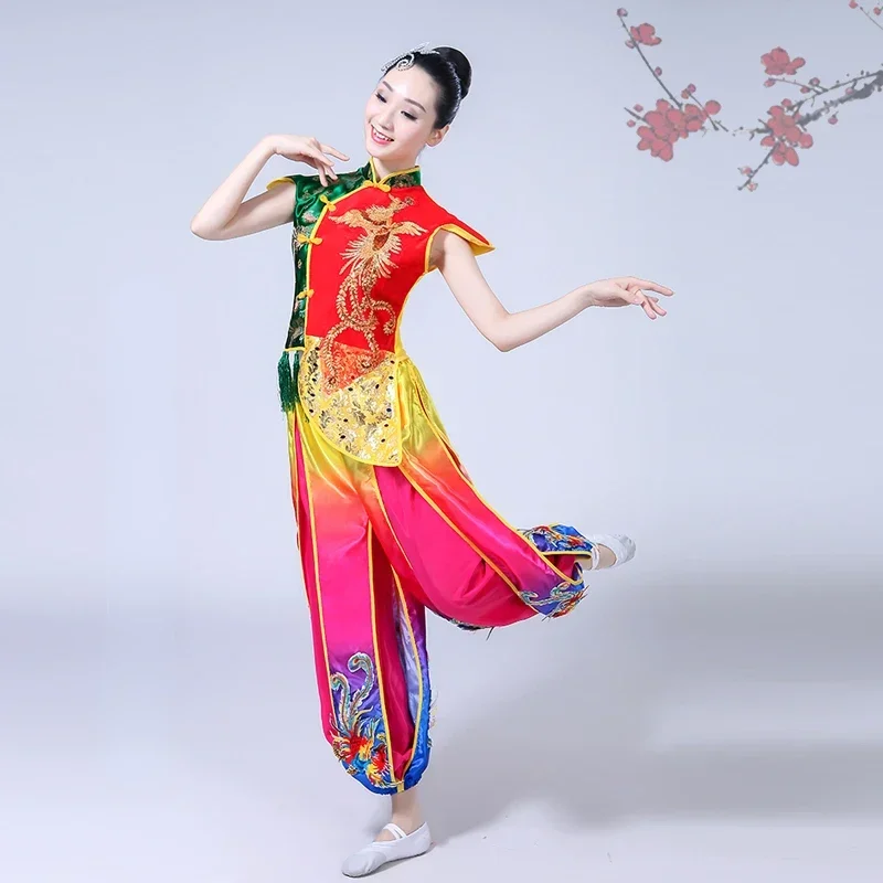 أزياء الرقص الكلاسيكي أنثى أنيقة يانغكو الملابس مروحة أداء الرقص الملابس الوطنية طبل يانغكو مرحلة الرقص زي