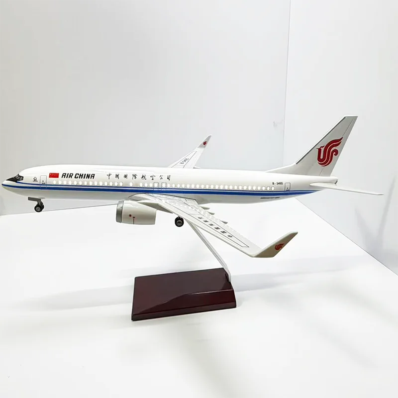 1:190 Scale Aircraft Model 37cm China International Airlines Boeing 737-800 Jet Airliner Light-Up Landing Gear Decorative Displa