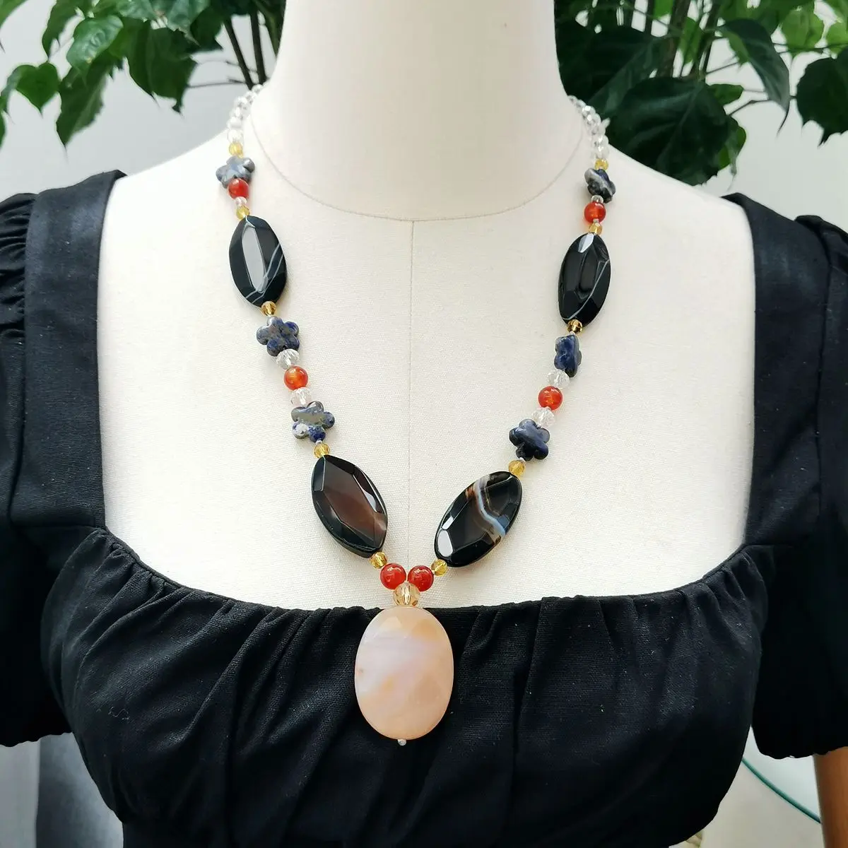 

Lii Ji Real Stone Agate Onyx Sodalite Crystal Necklace 63cm Women Jewelry Gift