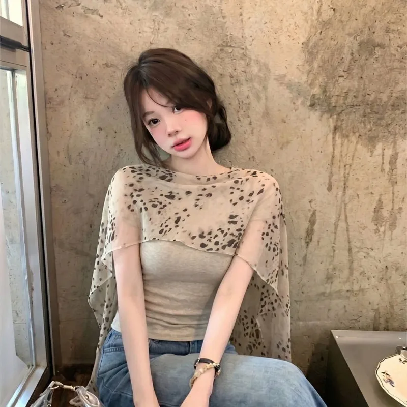 Leopard Print Shawl Sleeveless Women's Summer French Waist Slim and Thin Design Sense Pure Summer Short Fake Two-piece Top