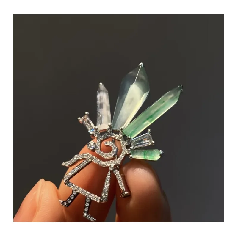 

Fried Thorn Little Boy Brooch Personalized Niche Design Unique Brooch Super Cute Explosive Head Suit Pin Jewelry