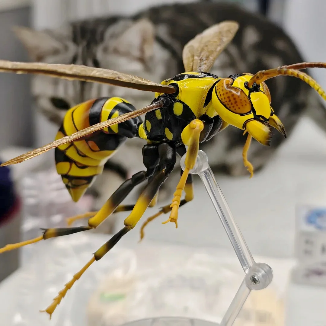 Bandai Genuine Biology Series Insect Figure，Lifelike Wasp Hornet & Bulldog Ant Model，High Simulation PVC Collectible Toy for Edu - view 3
