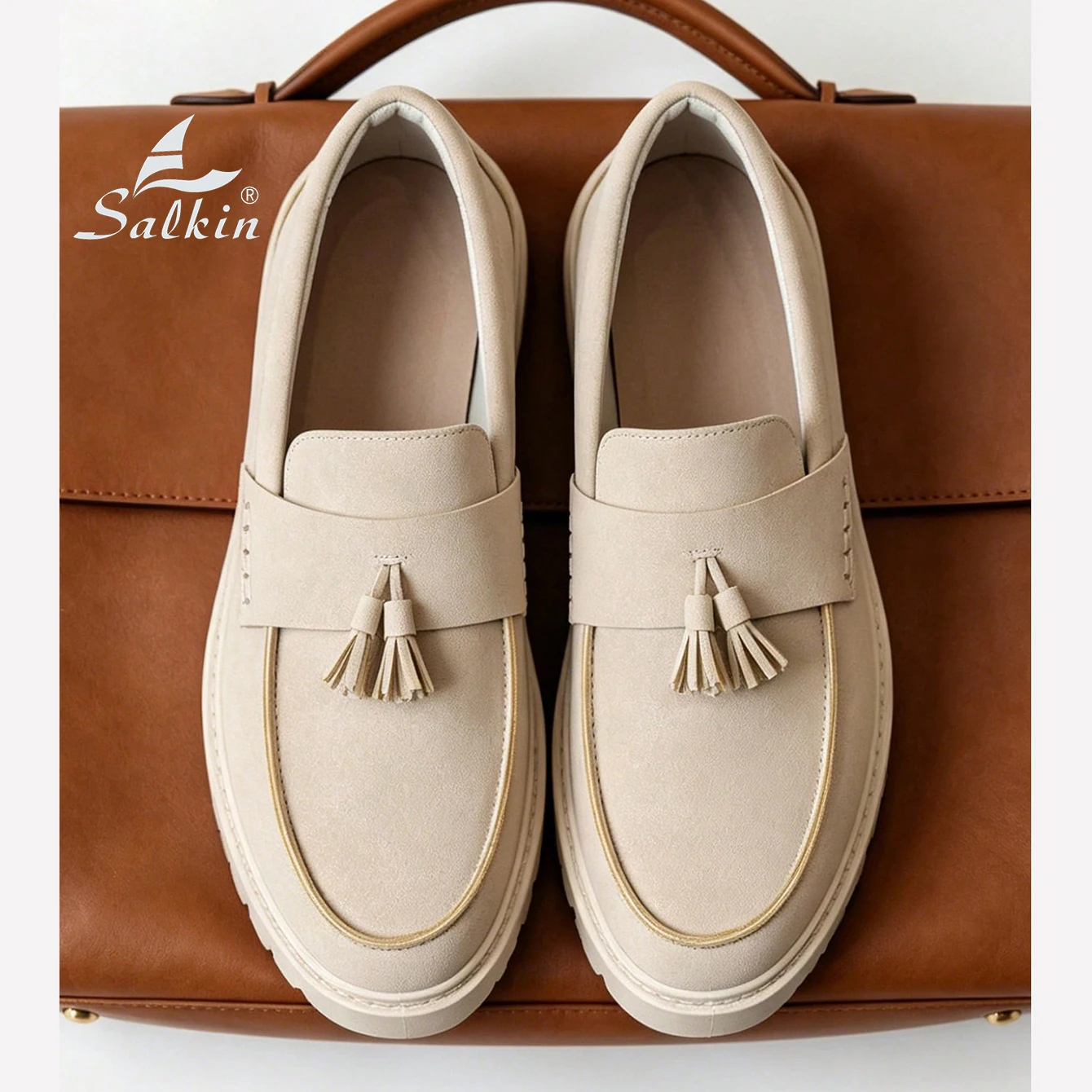 New Designer Casual Shoes Tassel Men's Slip On Loafers Preppy Comfortable Business Commute Outdoor Men Sneakers Suede Shoes