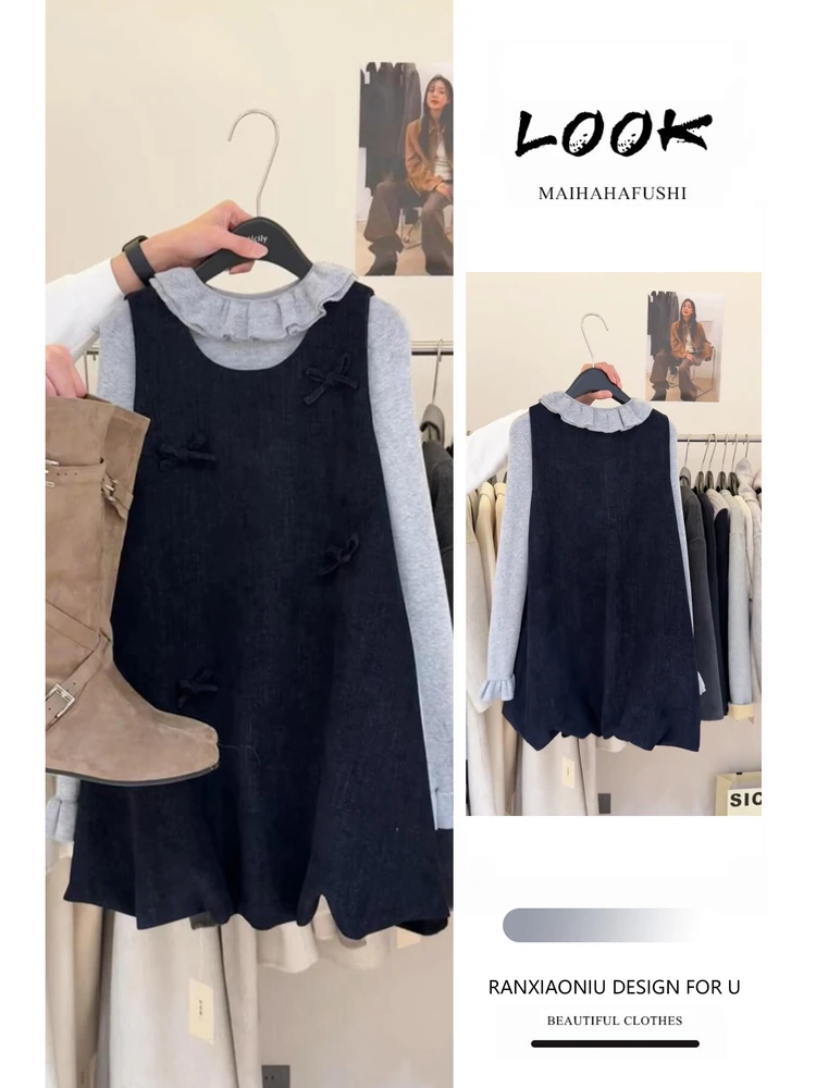 

Женский вязаный комплект из двух предметов: топ с круглым вырезом и длинными рукавами, а также жилет с цветочным узором, для осени и зимы