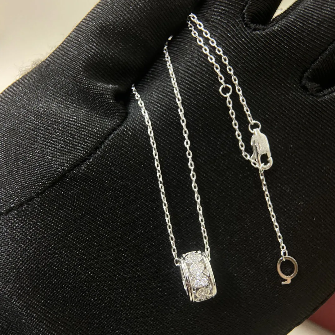 

2025 Fashionable 925 Silver Classic Trendy Luxury Necklace for Women Lightweight Comfort for All Day Wear​