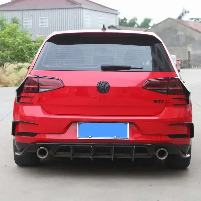 2PCS For VW Golf 7.5 MK7.5 GTI R Rline 2017-2020 Rear Bumper Splitter Canard Spoiler Fog Lamp Trim Auto Exterior Parts Body Kit