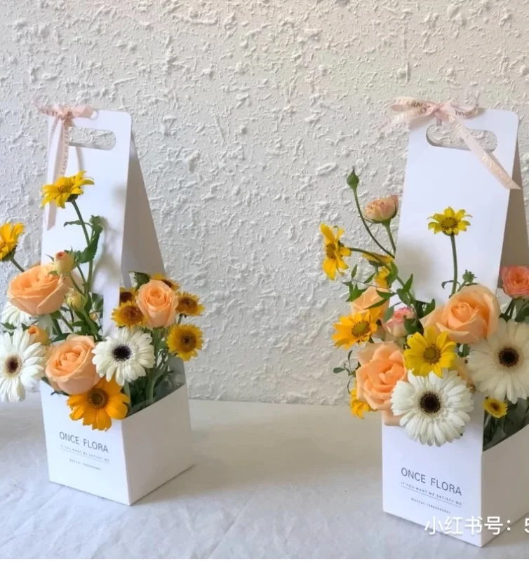 

30pcs Wholesale Luxury Floral Tote Basket Eco-friendly Paper Handbag Boho Flower Arrangement Set Reusable Paper Flower Organizer