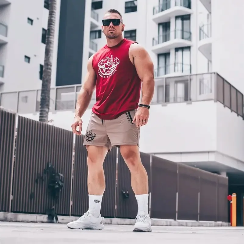 

Fitness Training Shorts With Muscle-friendly Design Light-weight Running Pants Multi-purpose Street Style Three-quarter Pants