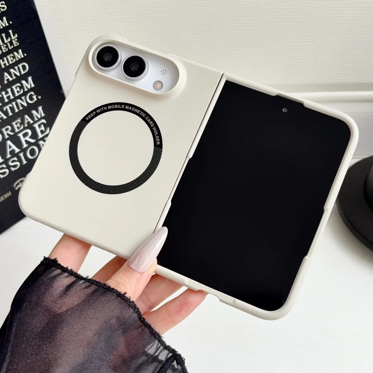Duo Dünne Magnetische Kabellose Ladehülle für iPhone Duo für Magsafe Hautfreundliche Stoßfeste Faltbare Harte PC-Abdeckung Funda
