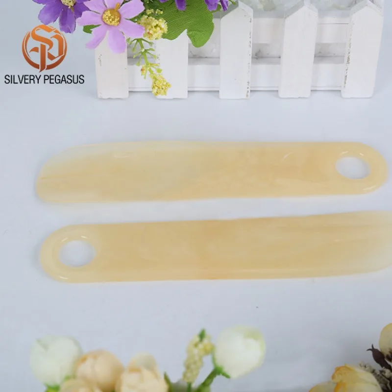 2026 New Smooth Sturdy and Durable Plastic Shoehorn Portable Shoehorn Semi-transparent with Fluid Pattern Small Shoehorn
