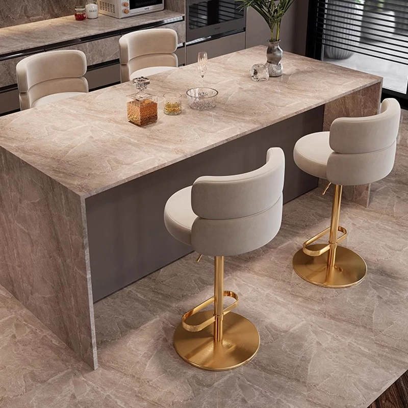 Sgabelli da bar con accento girevole Soggiorno alto Design di design Sgabelli da bar grigi regolabili Comodi mobili da bar Banqueta in metallo