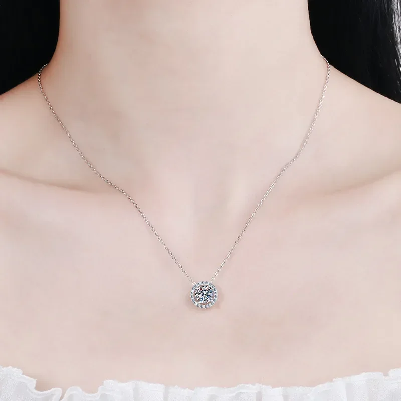 Diamond 0.5-2 Carat D Color Moissanite Round Bag Pendant Necklace for Women, Platinum Pt950 Temperament Collarbone Chain Gifts