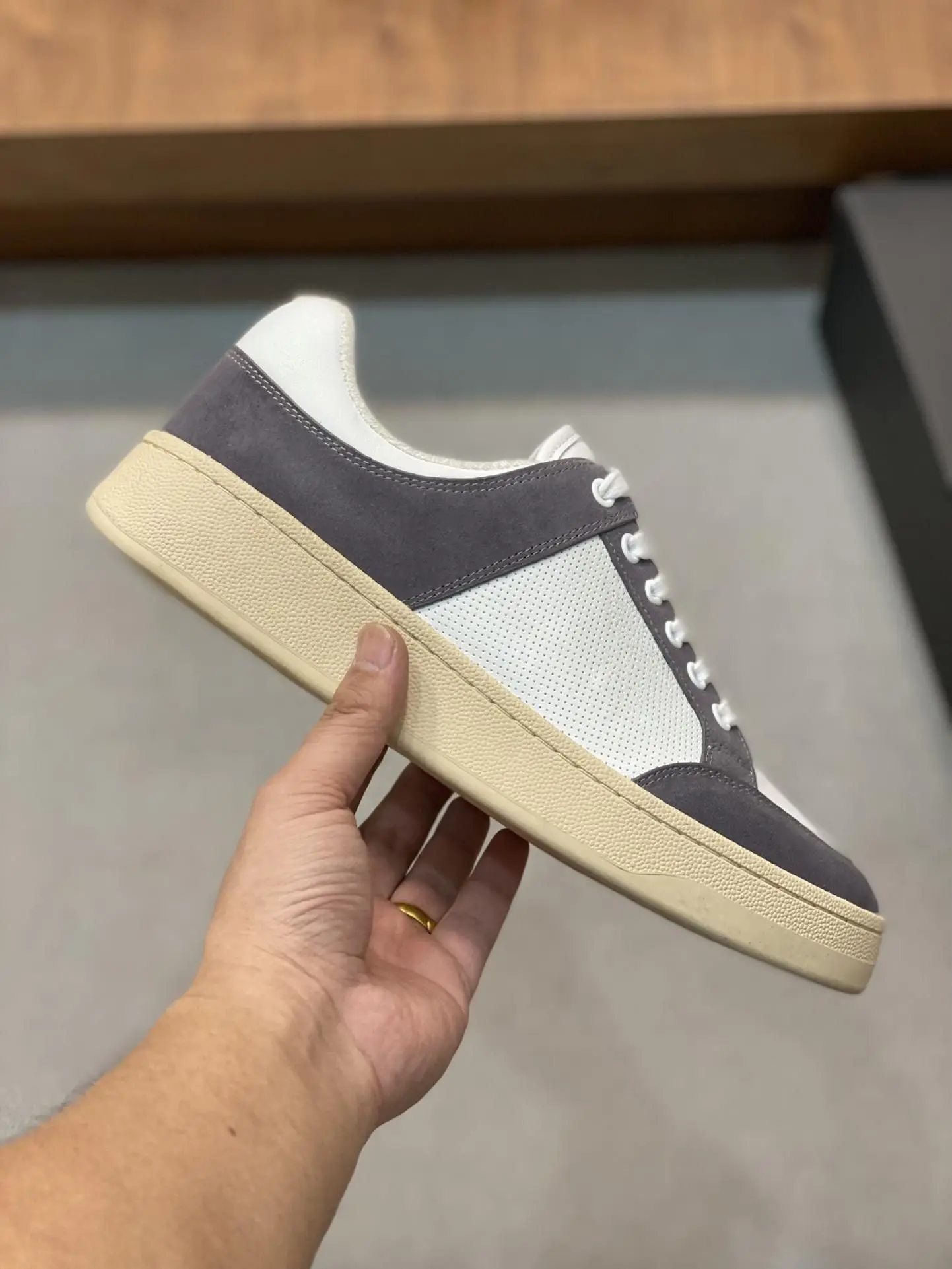 Unisex White Dark Grey Low Top Skate Sneakers Perforated Leather & Suede Splicing Lace Up Beige Gum Sole Casual Board Shoes