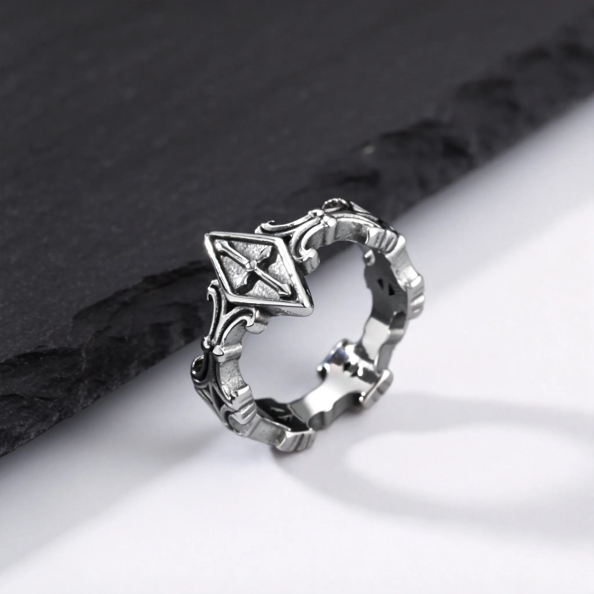 Punk Gothic Kreuzring für Männer, Retro Edelstahl Statement-Ring, Geburtstags-Party-Schmuckgeschenk – Detail 5