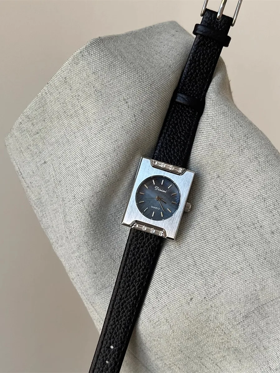 Steel shell white square watch women's niche light luxury retro literary and high-value quartz watch