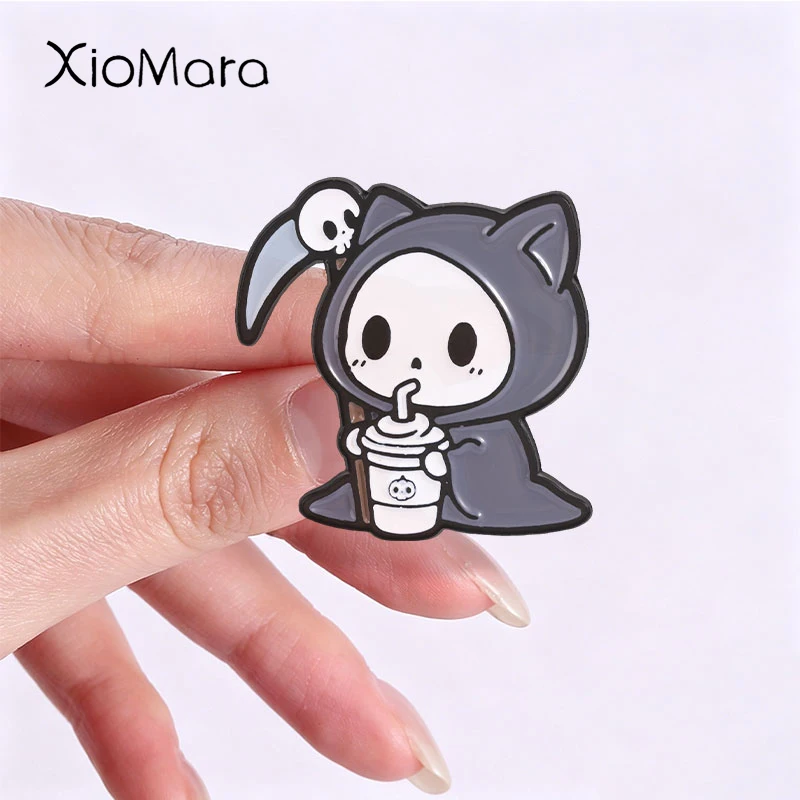 Halloween Cute Spooky Cat Badge Cartoon Animal Enamel Pins Fashion Lapel Metal Brooches Backpack Clothes Jewelry Gift for Friend