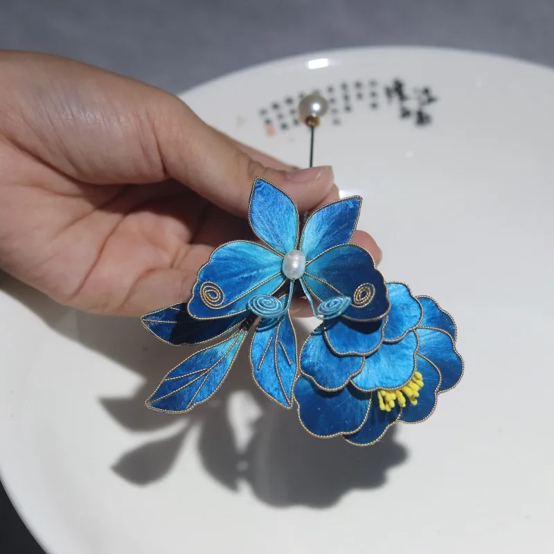 Heritage Gradient Filigree Velvet Flower Brooch Silk Imitation Kingfisher Ancient Hanfu Hair Accessory Fine Adornment for Women