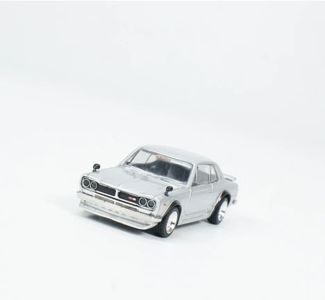 Tarmac Works 1:64 2000 (KPGC10) Silver Special edition Model Car