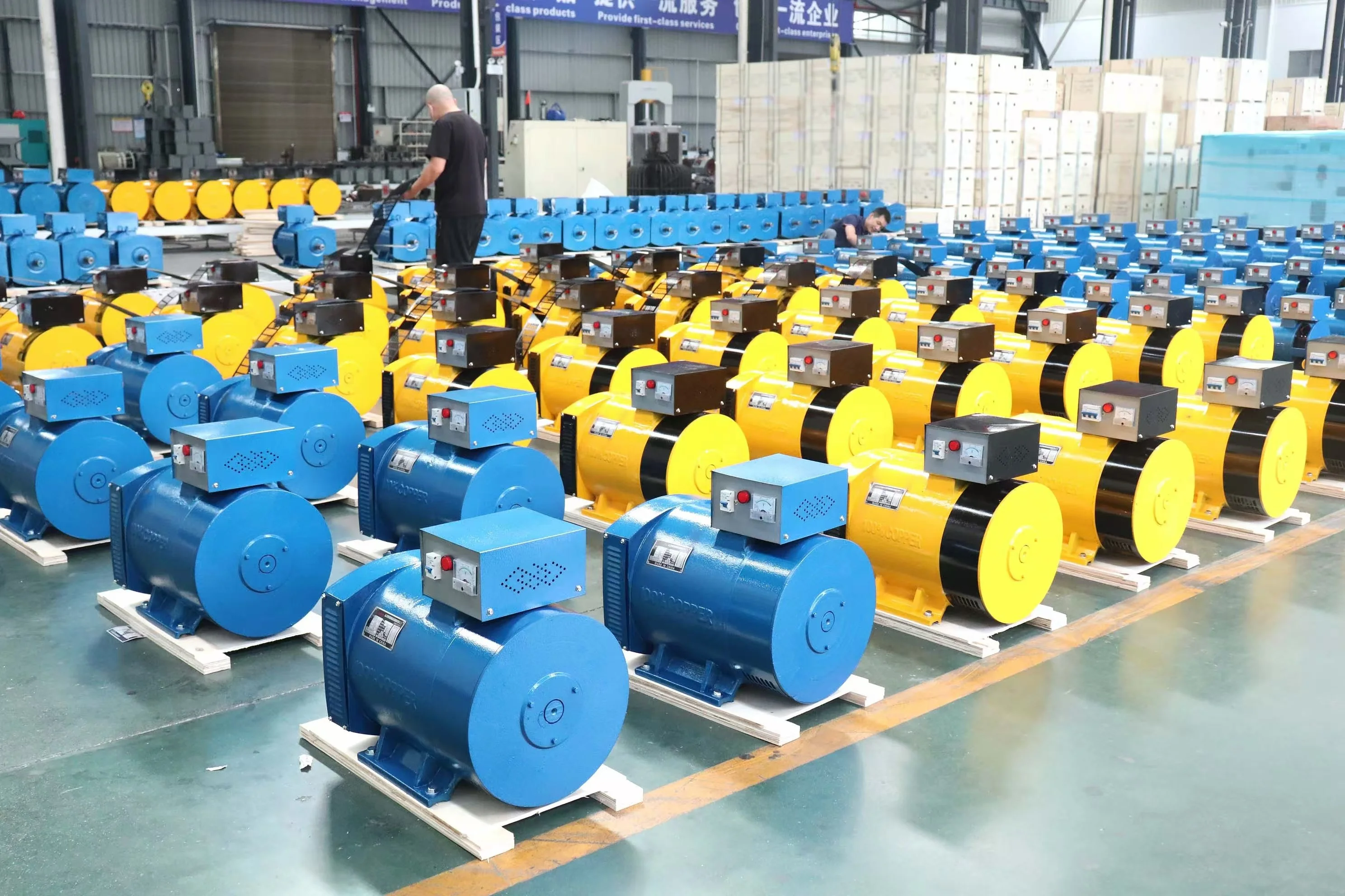 STC كفاءة عالية نوعية جيدة 24kw 20 Kw 7.5 Kva 12 Kva مولد كهربائي فرشاة المولد 100% دينامو النحاس