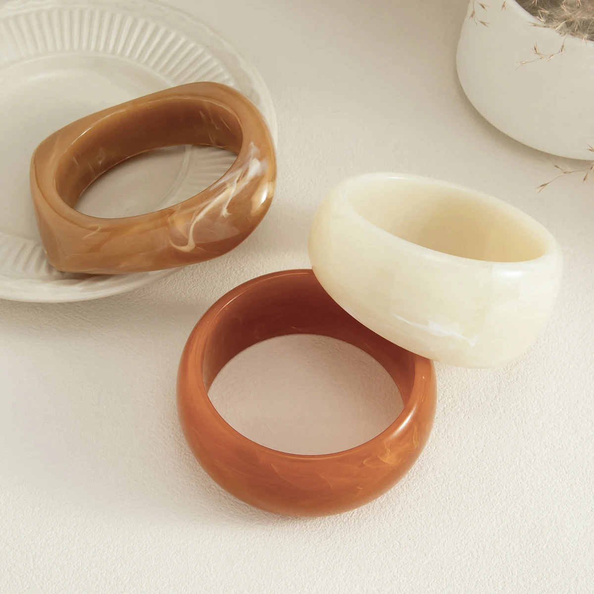Ingemark 3-teiliges Set Vintage Dicke Acryl-Armbänder für Frauen, Böhmische Stapelbare Bunte Harz-Armreifen, Schmuckgeschenke – Detail 13