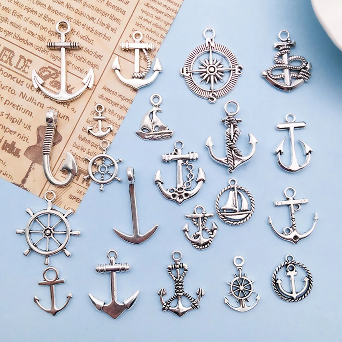 Ciondoli per barche con timone di ancoraggio argentato antico Pendenti di navigazione con bussola per forniture di braccialetti fai-da-te Accessori per la creazione di gioielli