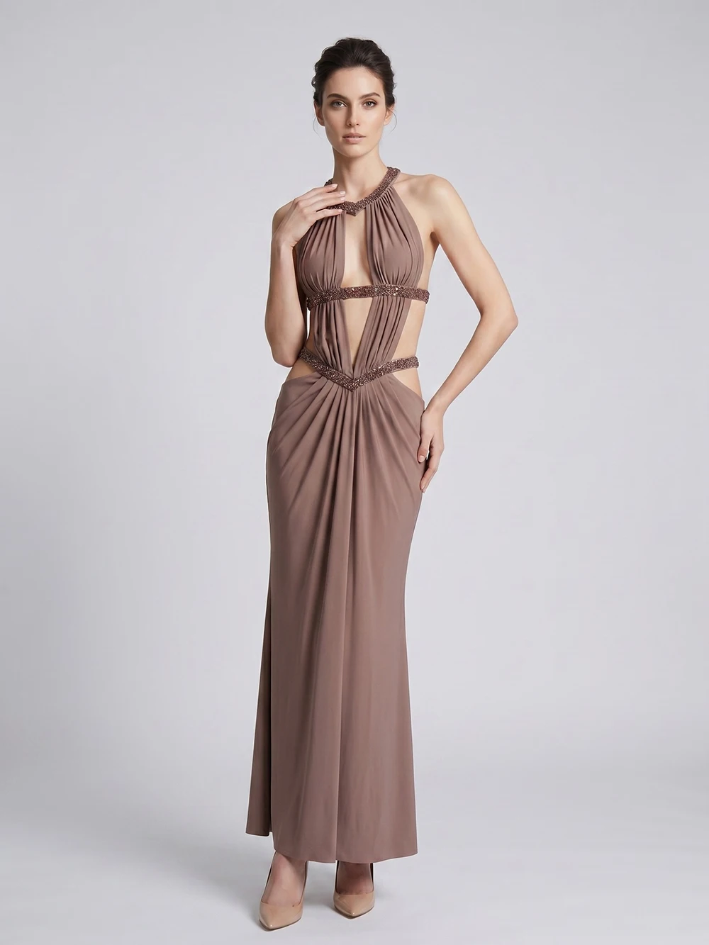 Melamin-Braunes Abendkleid mit Schweren Metallrhinestonen und Ausschnitten, Luxuriöses High-End-Bankett-Kleid
