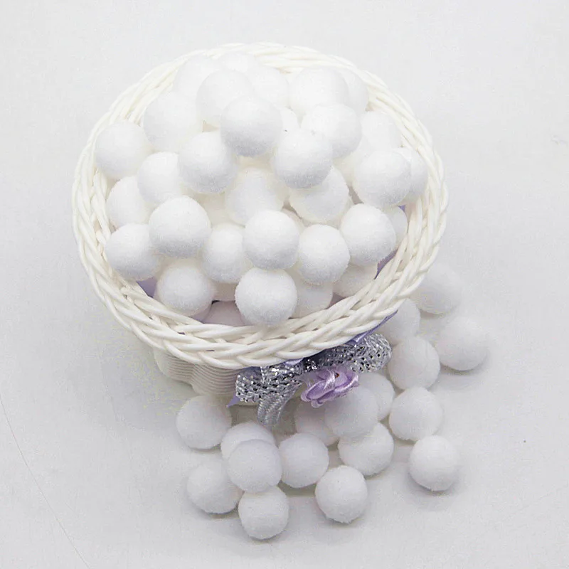 Biały pompon 8mm 10mm 15mm 20mm 30mm 40mm Pom Poms Ponpon Crafts Supplies DIY for Kids Garment Sewing Home Wedding Decorations