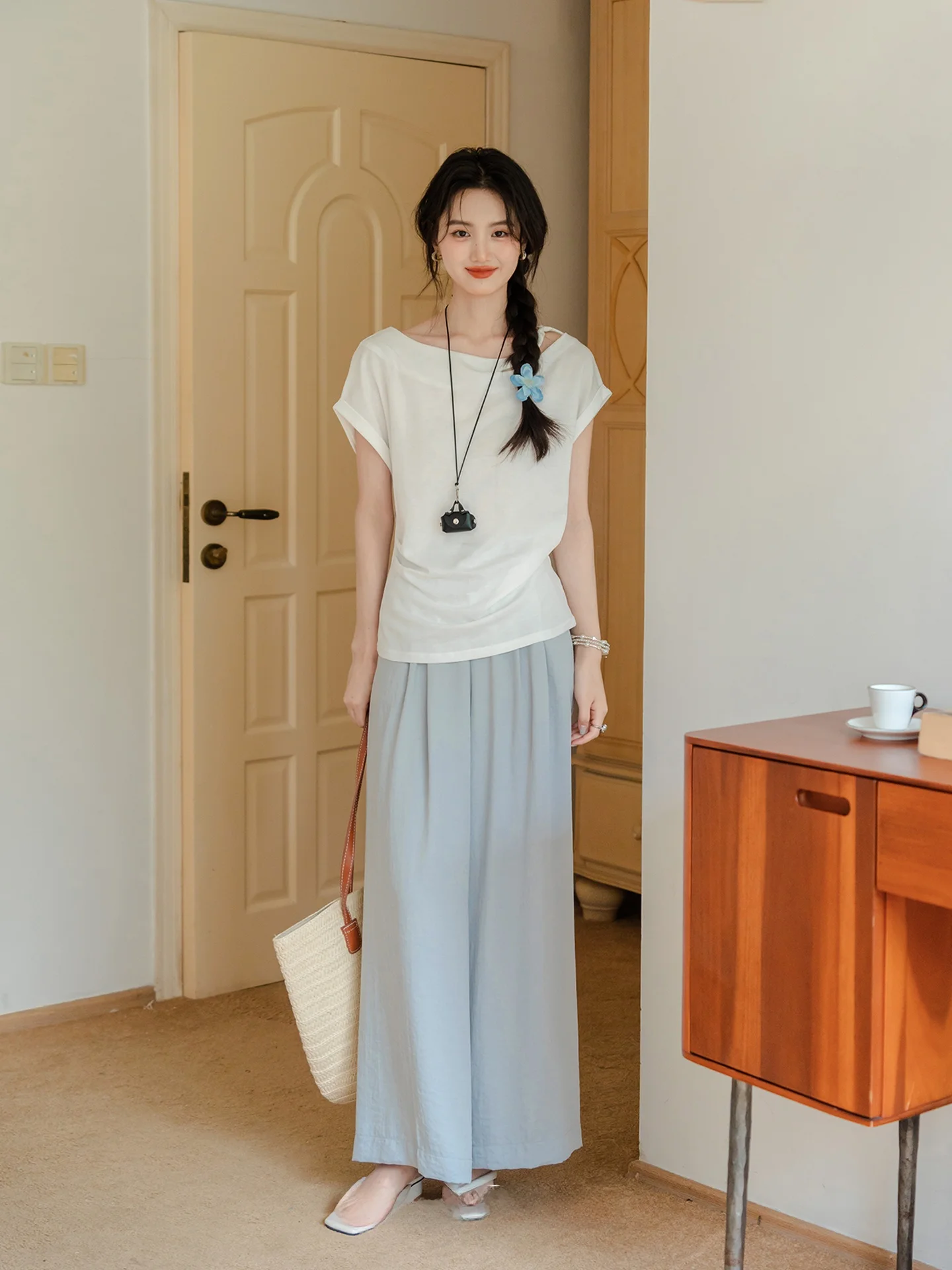 Żółta bluzka z odkrytymi ramionami, krótki rękaw, damska, letnia, T-shirt, mała edycja, designerski hit, francuski styl, czysty kolor, dzianina...