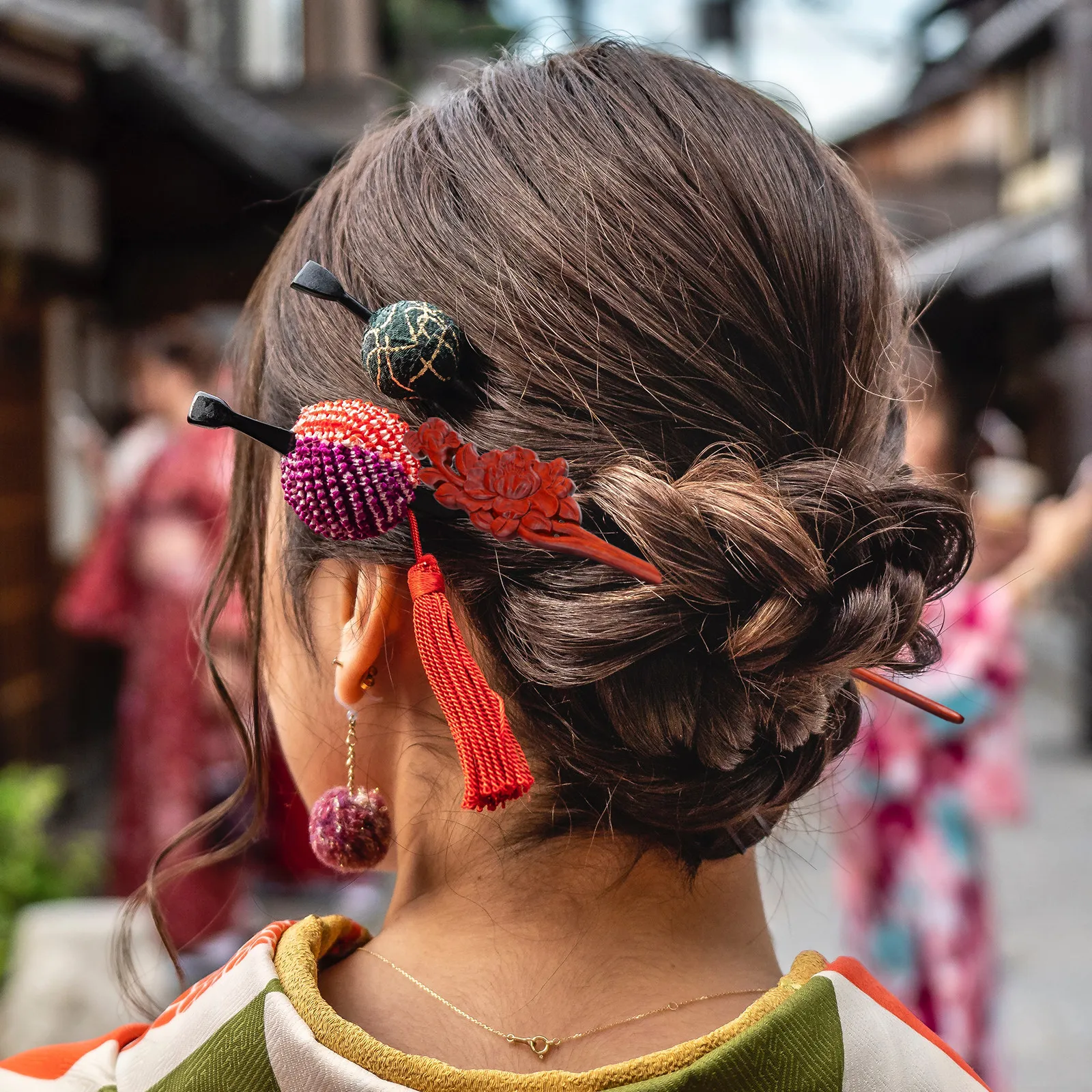 

Wooden Stick Sandalwood Hairpin Bun Holder Stick Hair Chopstick Women Carved Hair Accessory Elegant Retro Style Party Prom