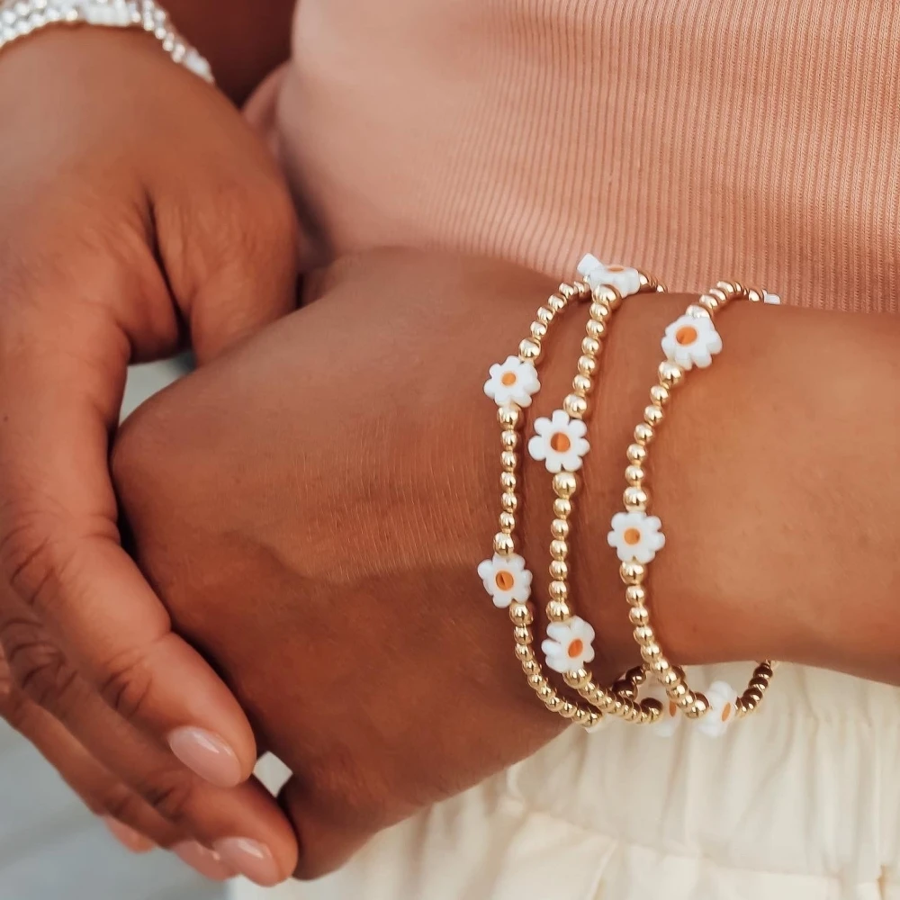 Bohemian Daisy Bracelets Factory Boho Summer Jewelry Elastic Gold Beaded Bracelet for Women Girl Gift Stackable Flower Pulseras