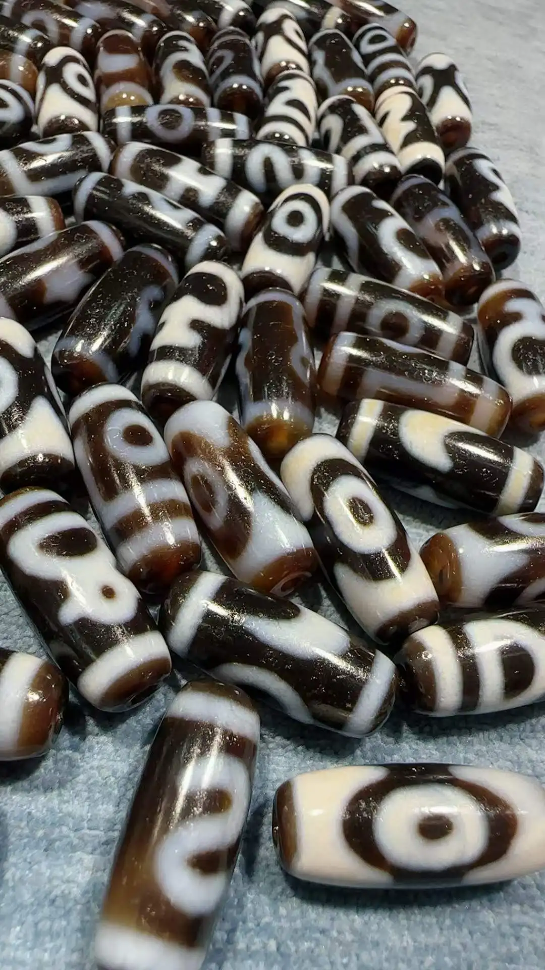 25pcs White 30mm Tibetan Dzi Beads Natural Multiple Patterns Eye Amulet Beads for DIY Bracelets Necklaces