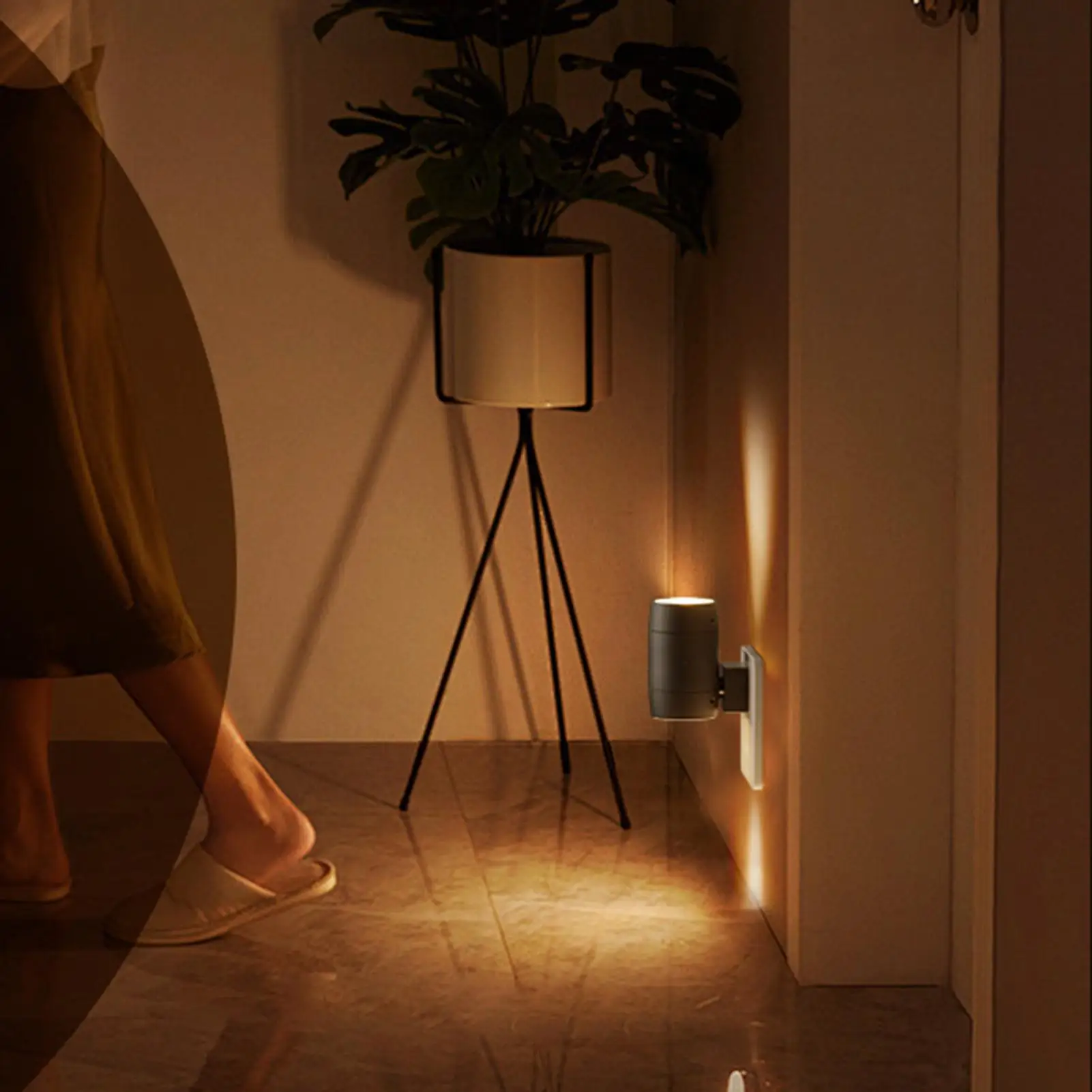 Sensor Night Light Plug In Night Light For Bathroom 180-degree Rotate Flexible Brightness Lamp For Basement Closet Nursery