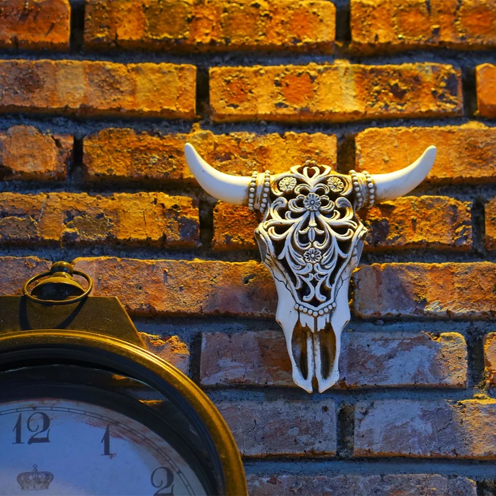 Retro Bull Skull Ornaments 3D Hollow Animal Sculpture Resin Longhorn Cow Head Crafts Wall Hanging Decoration Home Decor Figurine