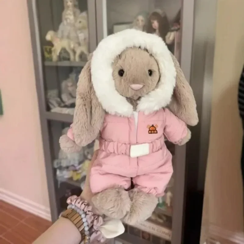 

Очаровательный лыжный наряд, плюшевый кролик, Новое поступление на Рождество 2025, коллекционный, идеальный праздничный подарок-сюрприз