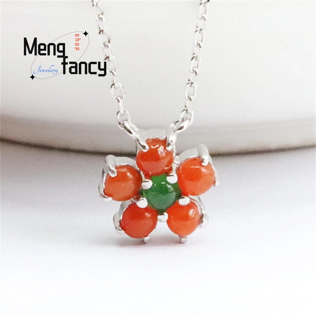 

Natural S925 Silver Inlaid Red Jade Ice King Green Flower Necklace Simple Personalized Charm Fashion Versatile Exquisite Jewelry