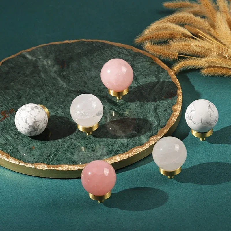 

French Style Natural Crystal Single Hole Cabinet Door Furniture Decoration Cabinet Handle Simple Brass Round Ball Drawer Handle