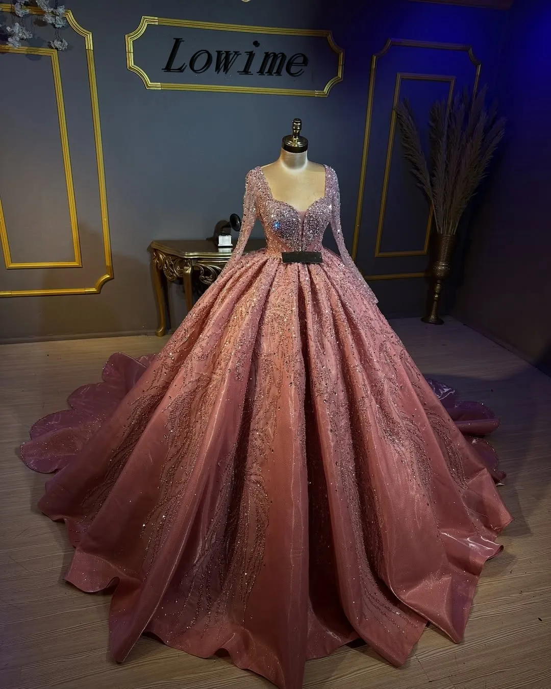 

Luxury Saudi Arabia Muslim Dusty Rose Wedding Dress A-line فساتين حفلات الزفاف Beading Rhinestones Customized