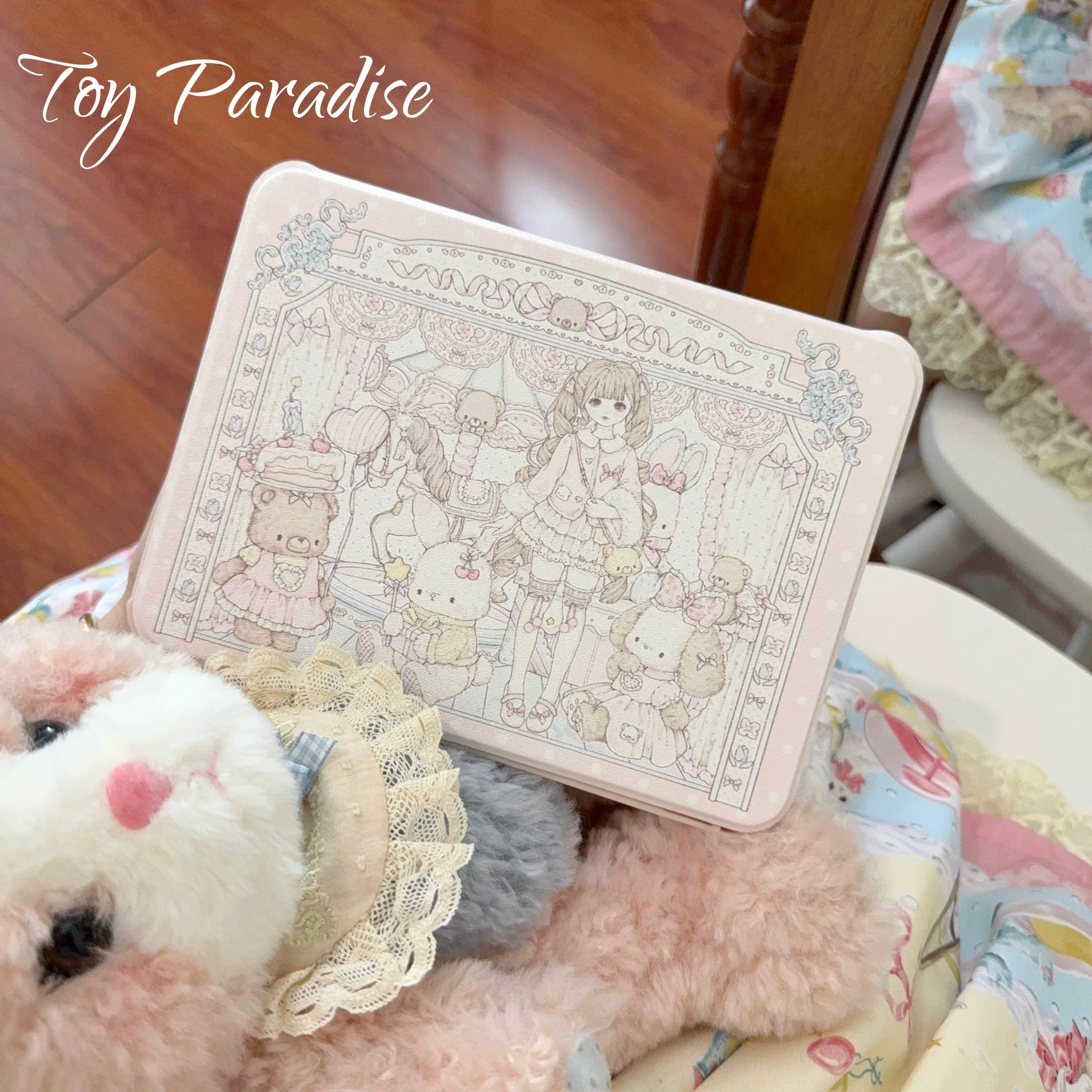 Suitable for iPad. Cute 360-degree rotating protective case for the tablet with a pen slot.