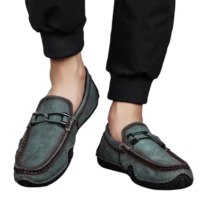 Мужские кожаные туфли с круглым носком на плоской подошве Черные мужские повседневные туфли Легитимный дизайнер в акции Новое предложение обуви Social Yezzy Trend