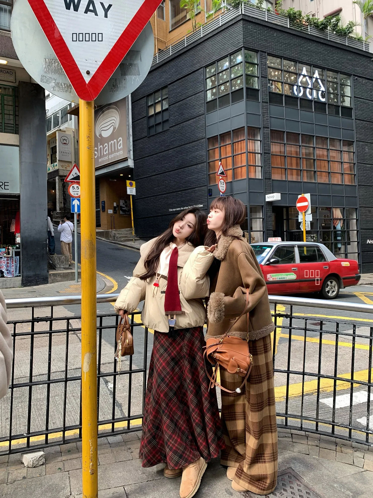 

Faionable Retro Split Design Long ort Skirt by Little Lady Brand Polyester Fiber mid Waist Casual Sle Bicolour Version